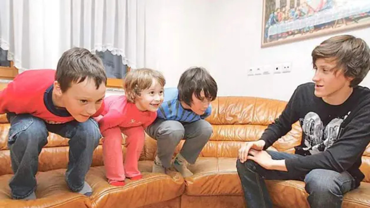 Цене, Ніка, Домен і Петер Превци