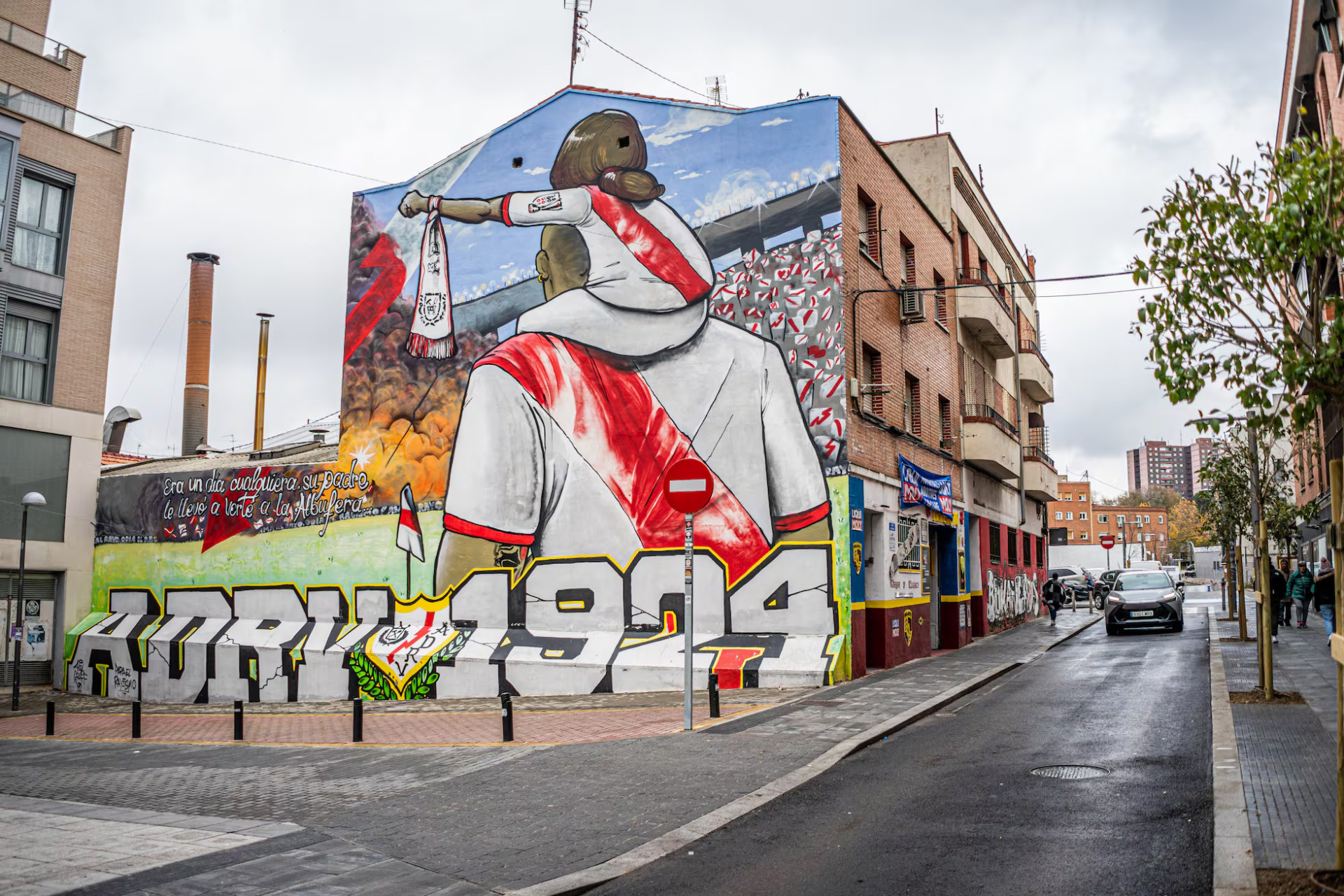 У Вальєкасі безліч муралів присвячені Райо, elpais.com