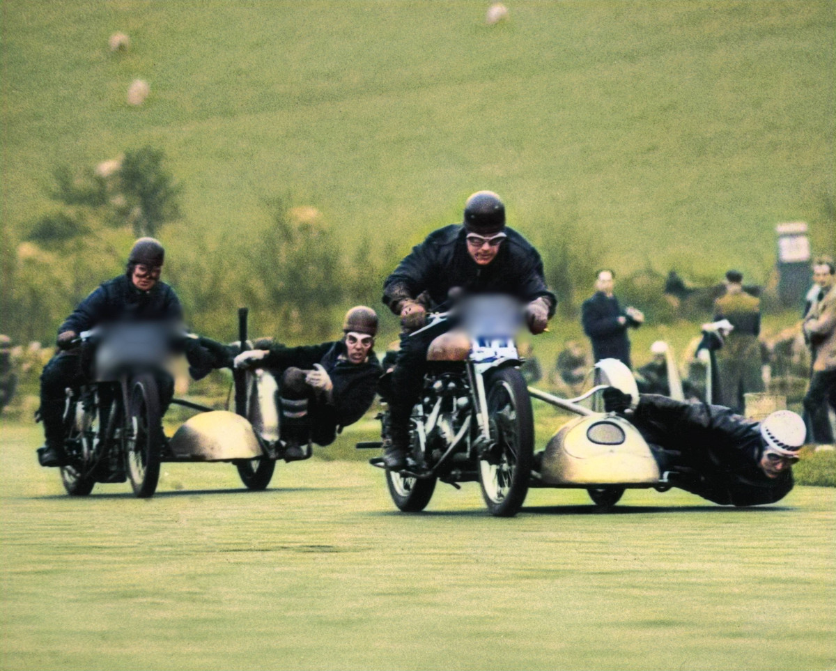 Перегони на мотоциклах з колясками, кінець 40-х років