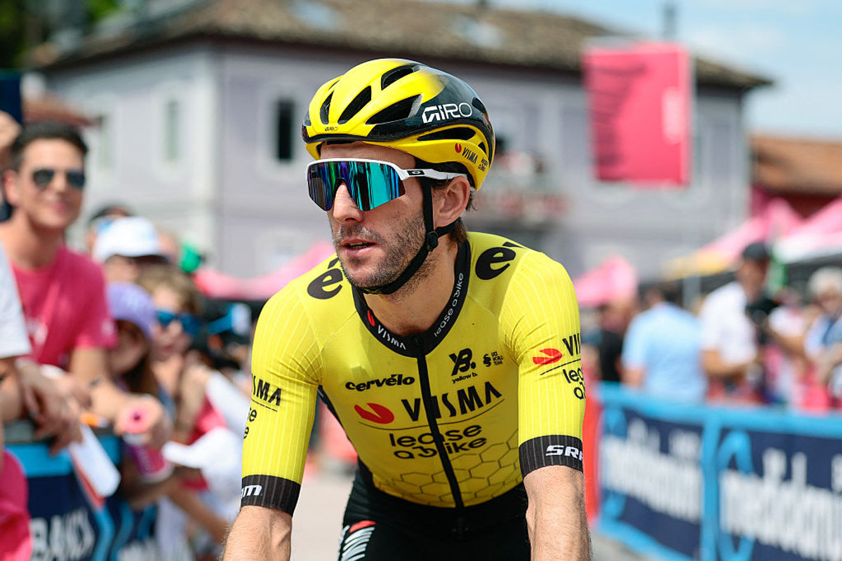 Саймон Єйтс