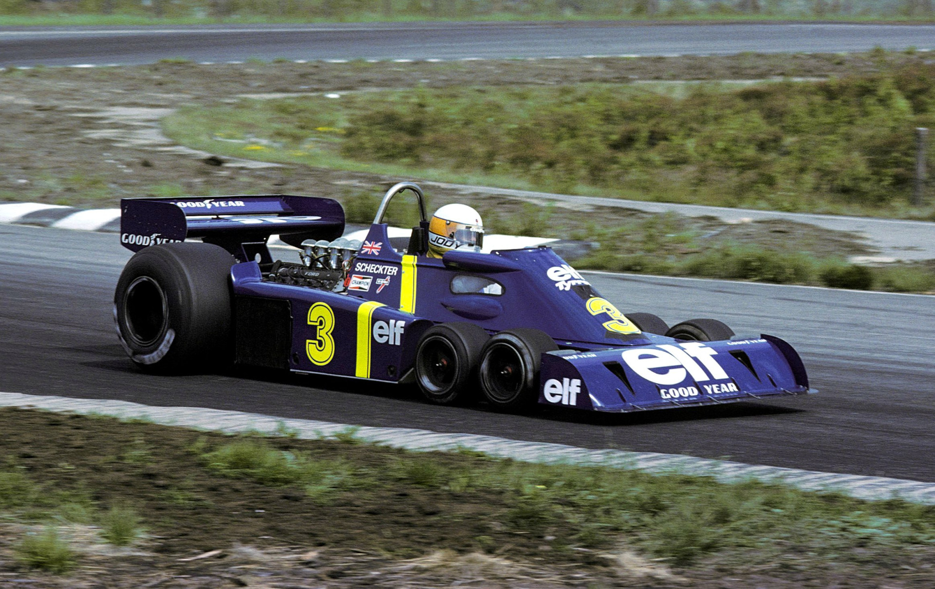 Jodi Shaketer at the wheel of Tyrrell P34 rushes to victory at the Sweden Grand Prix of 1976