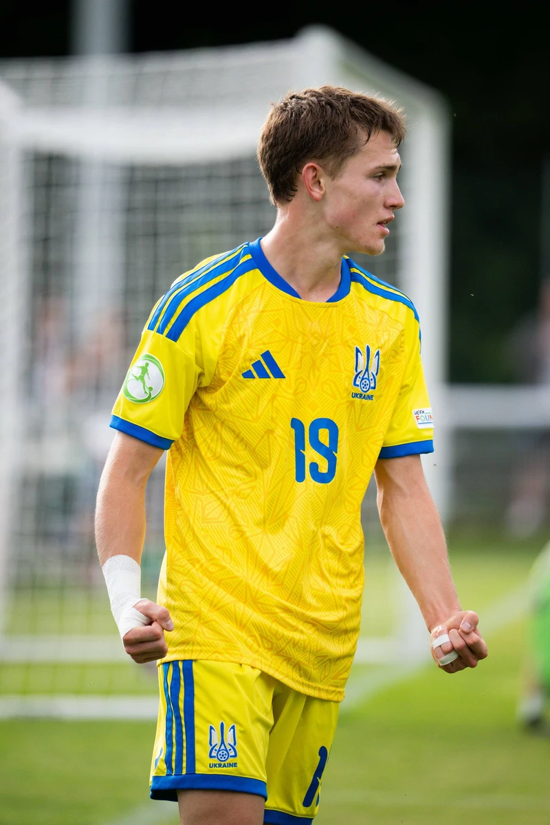 Віталій Глют