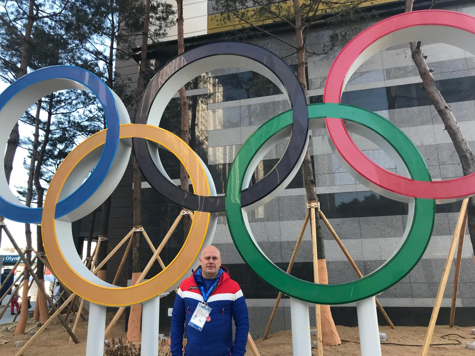 Том Овребо в олімпійському селищі в 2018-му, thesun.co.uk