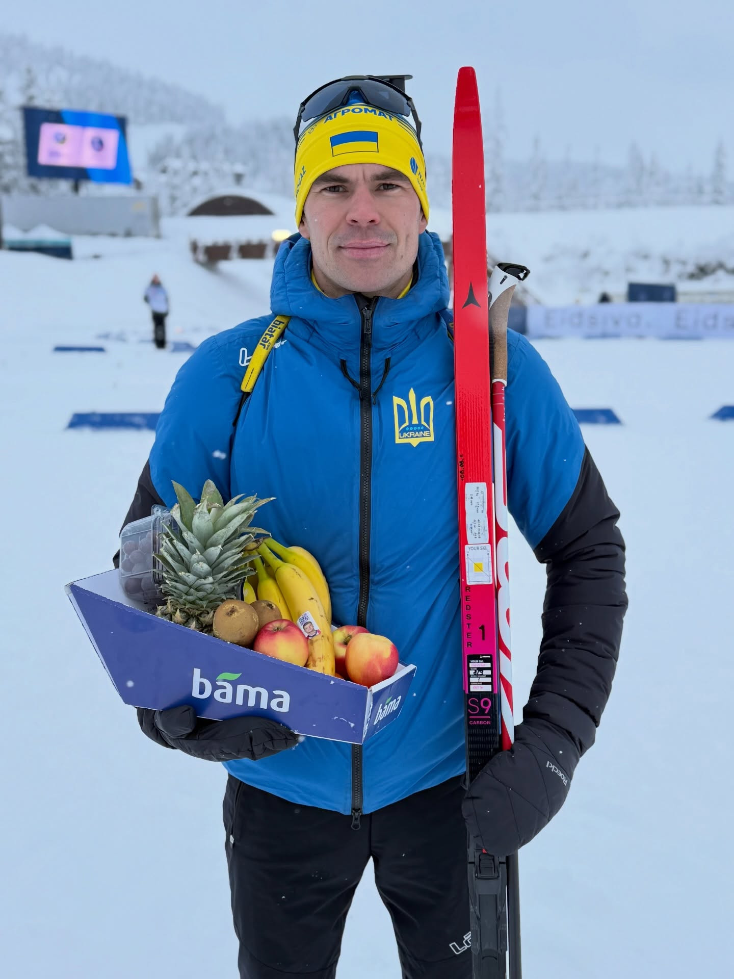 Денис Насико