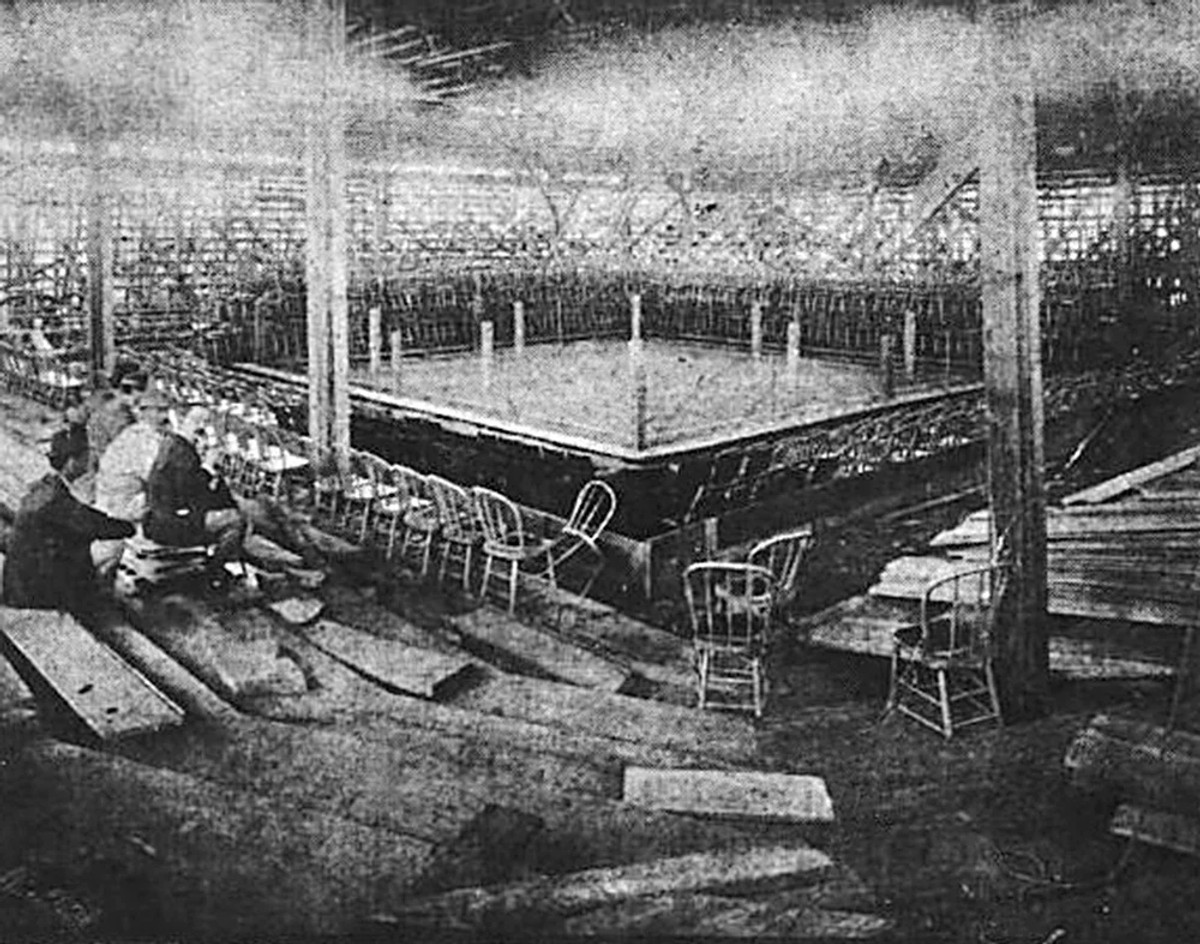 Фото залу, де відбувався історичний бій