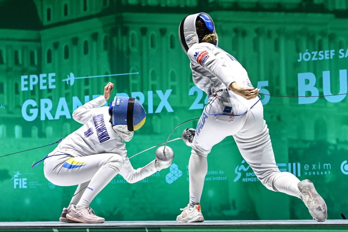 Анна Максименко проти Джулії Ріцці у фіналі Гран-прі Будапешта