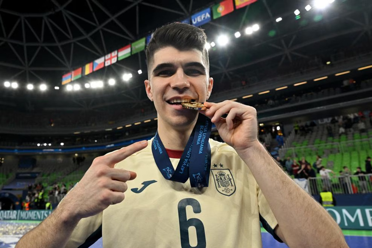 Антонио Перес