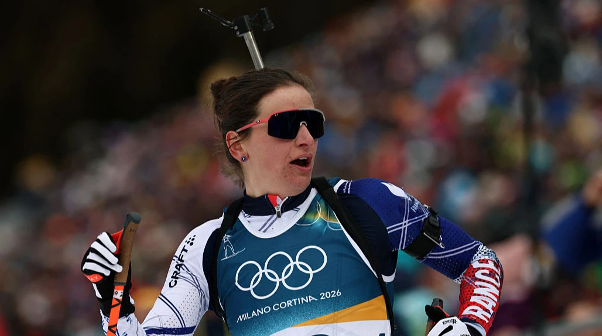 Жюлья Сімон