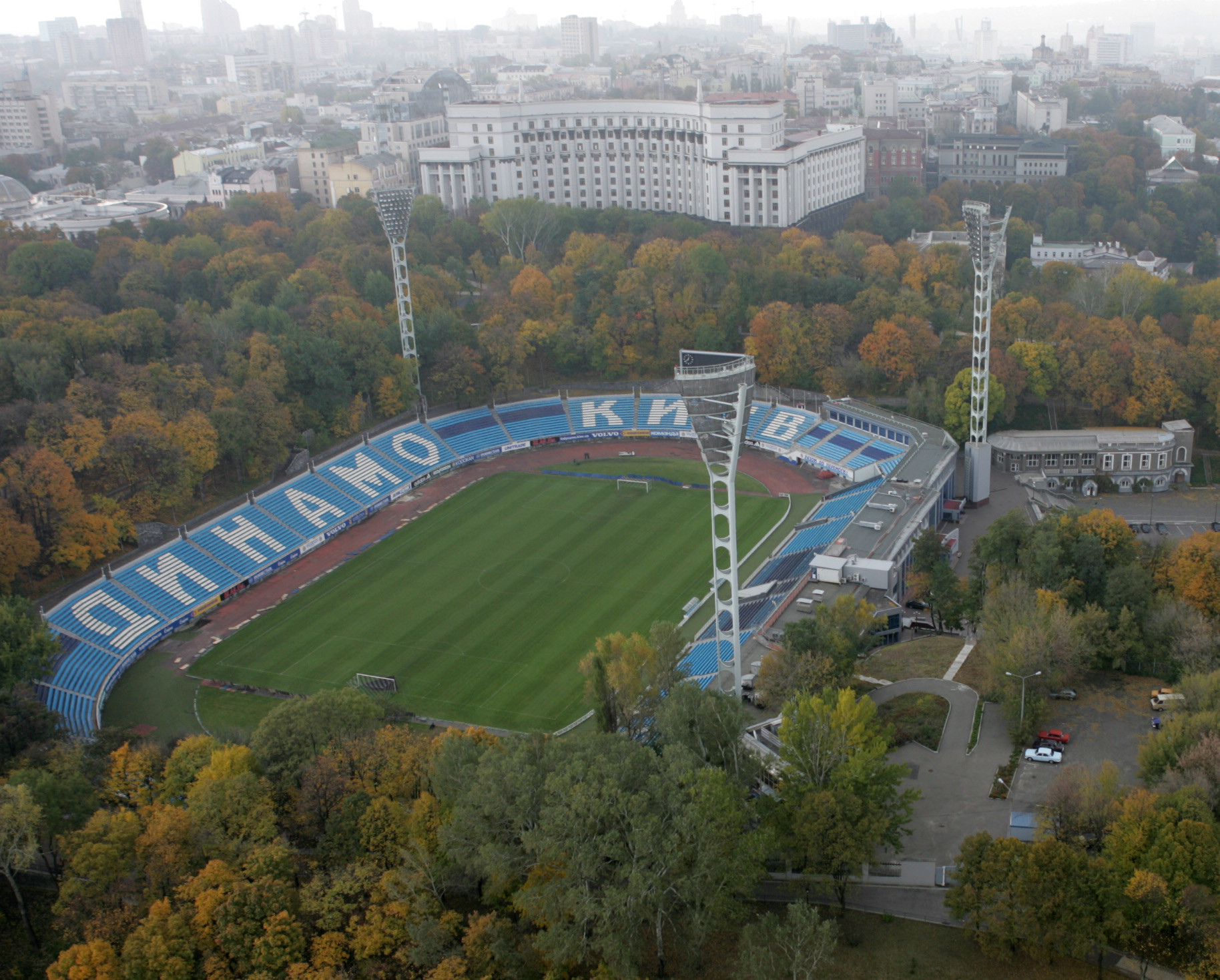 Стадіон Динамо, спортивна, архітектурна й історична перлина Києва