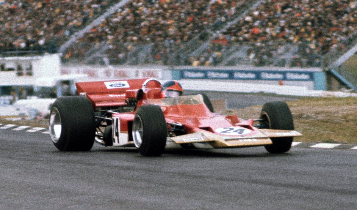 Эмерсон Фиттипальди мчится к победе на Гран-при США 1970