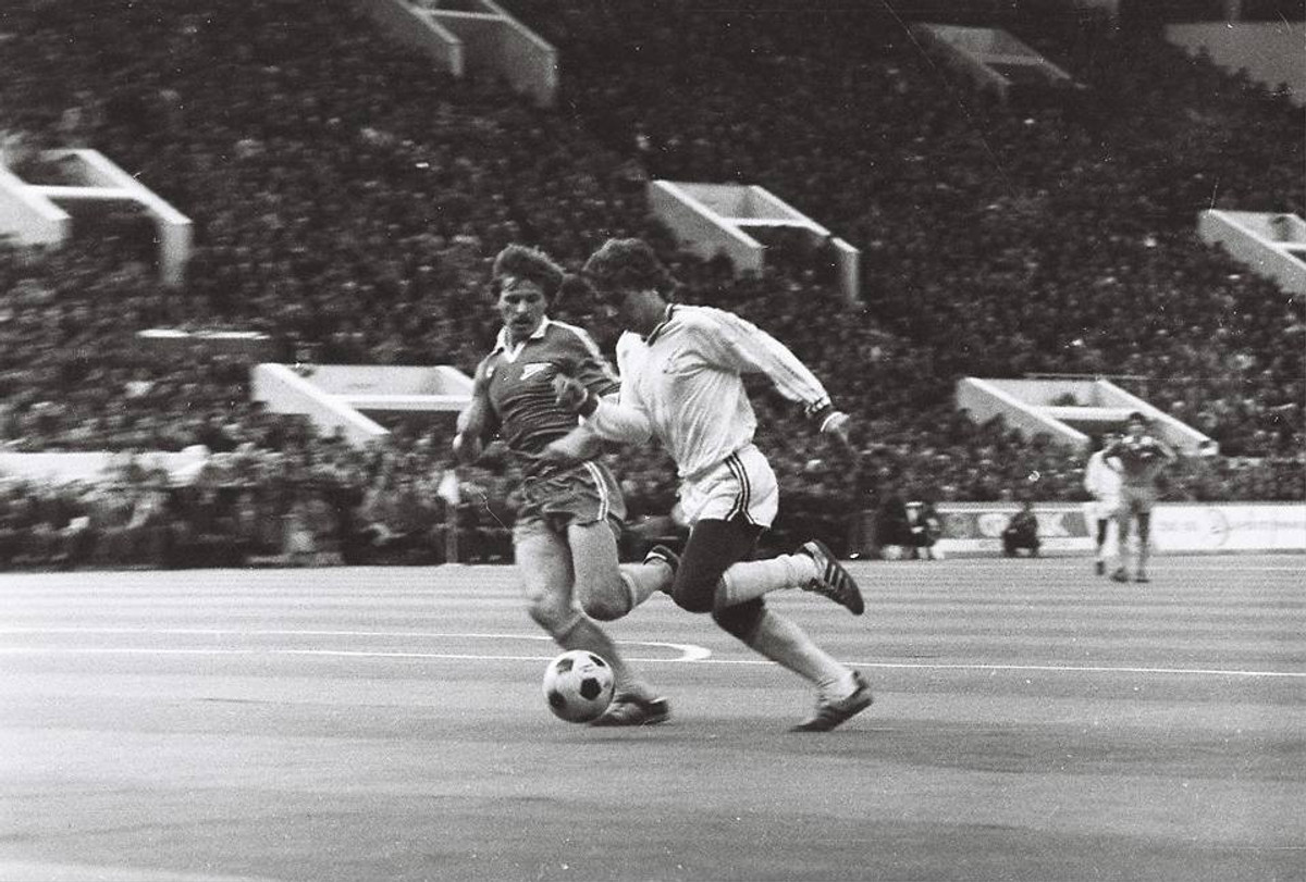 Олександр Заваров (у білому)