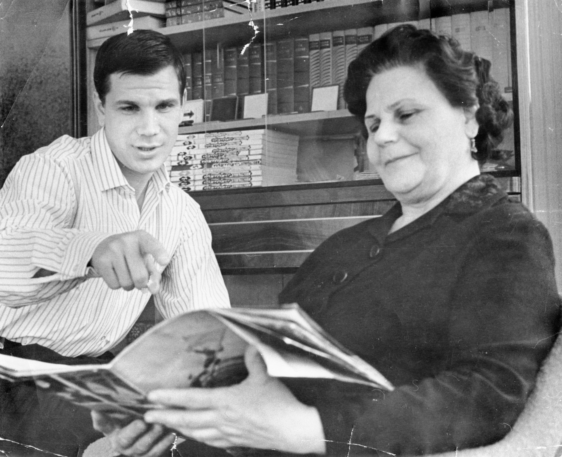 Андрій Біба з мамою, 1965 рік