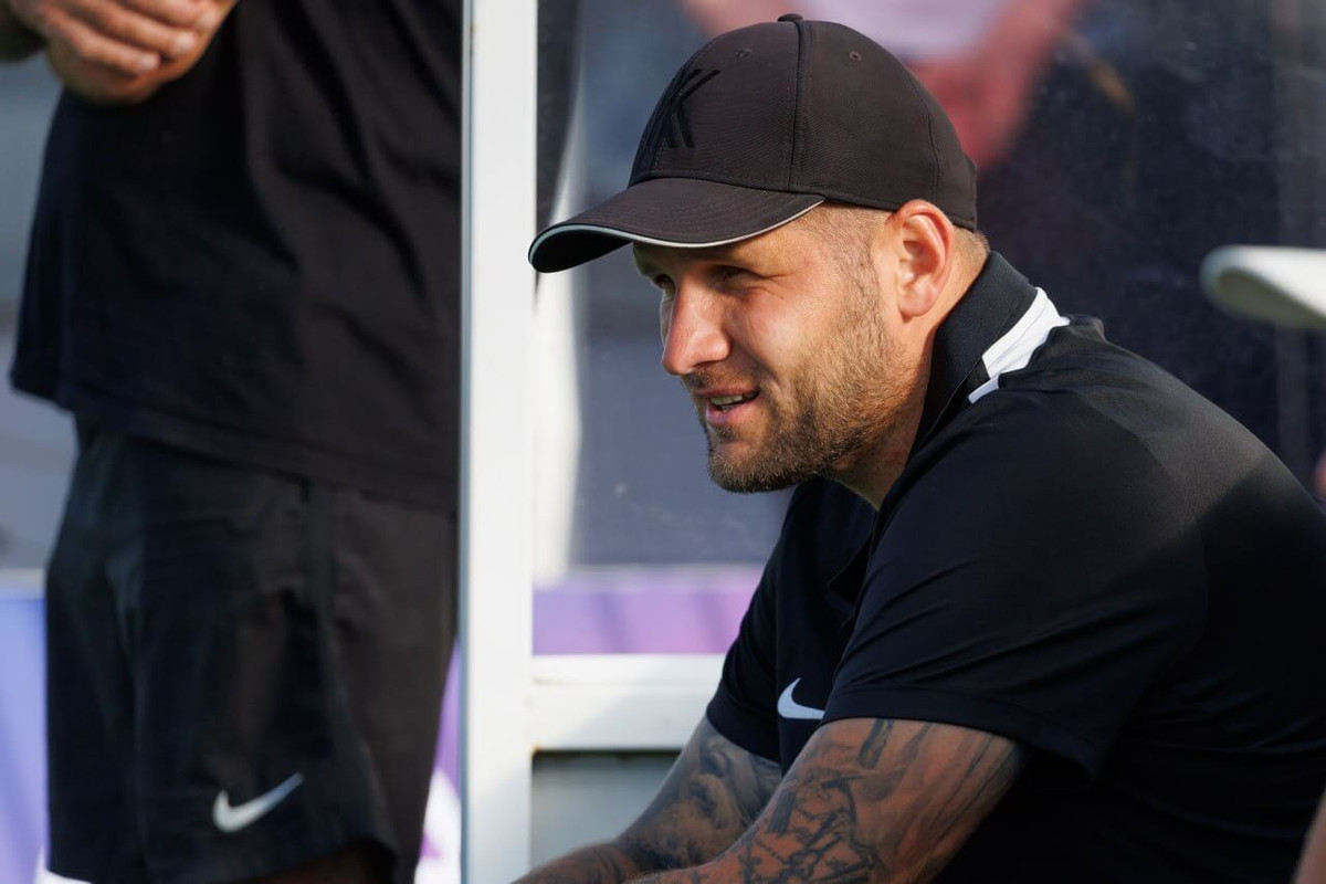 Вже колишній головний тренер Колоса Олександр Поздеєв