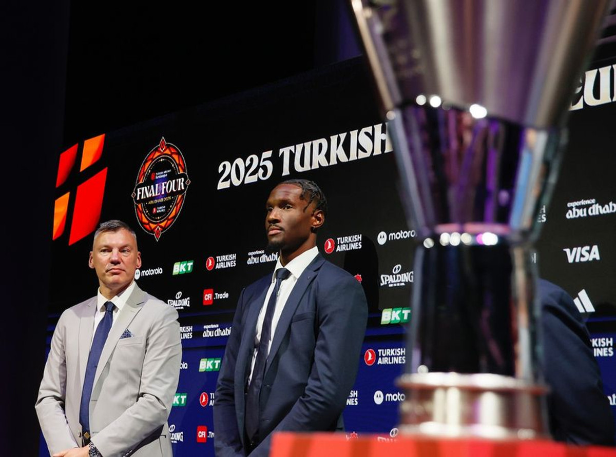 Шарунас Ясікявічюс і Найджел Хейз-Девіс