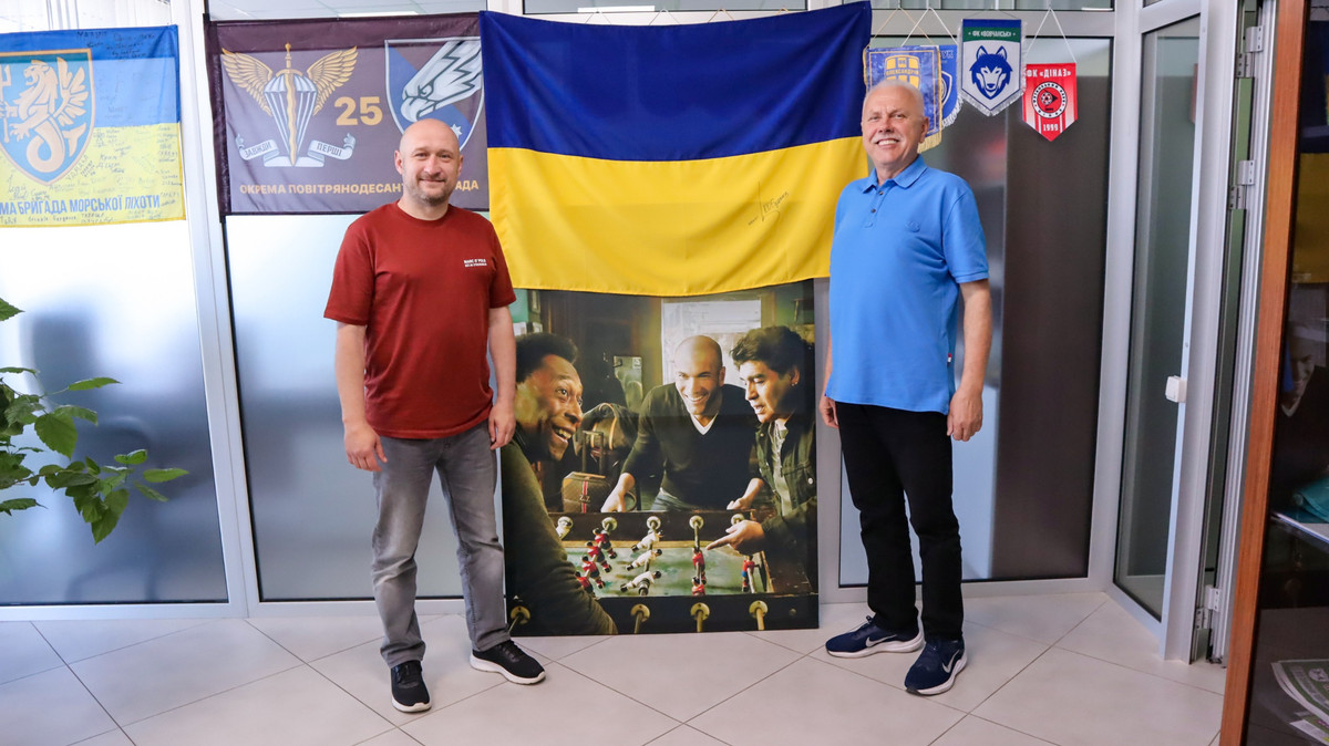 Сергій Іващенко (праворуч)