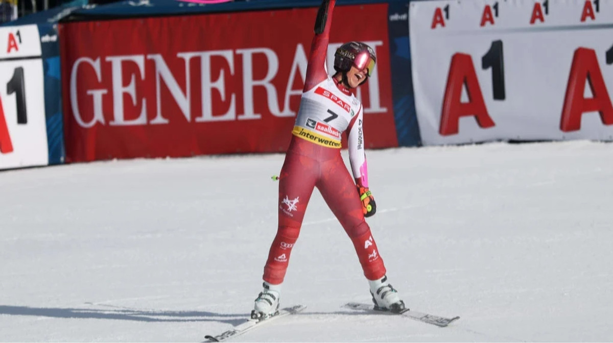 Стефани Венир