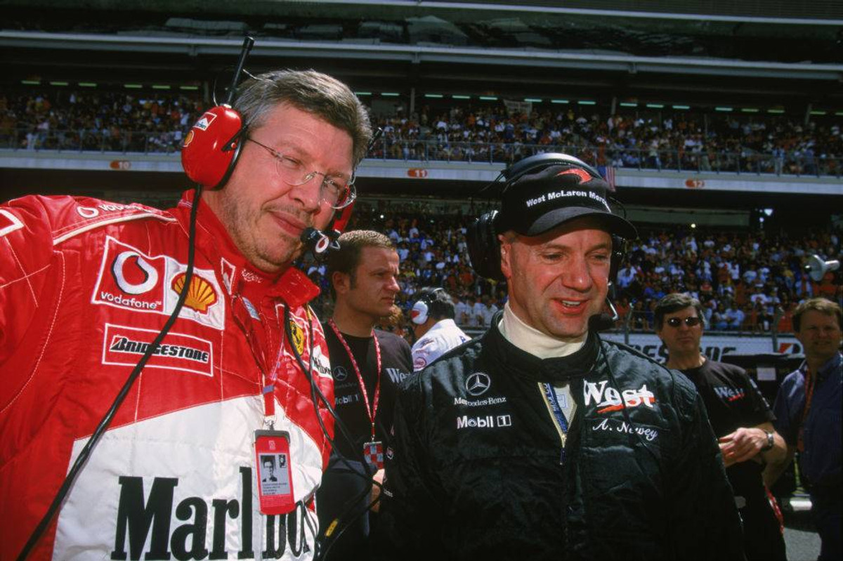 Росс Браун і Едріан Ньюї у 2003 році