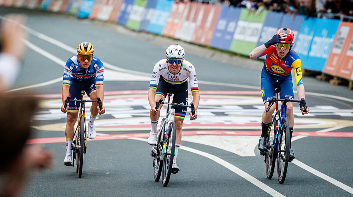 Ск'єлмосе обіграв Погачара та Евенепула на Амстел Голд Рейс-2025