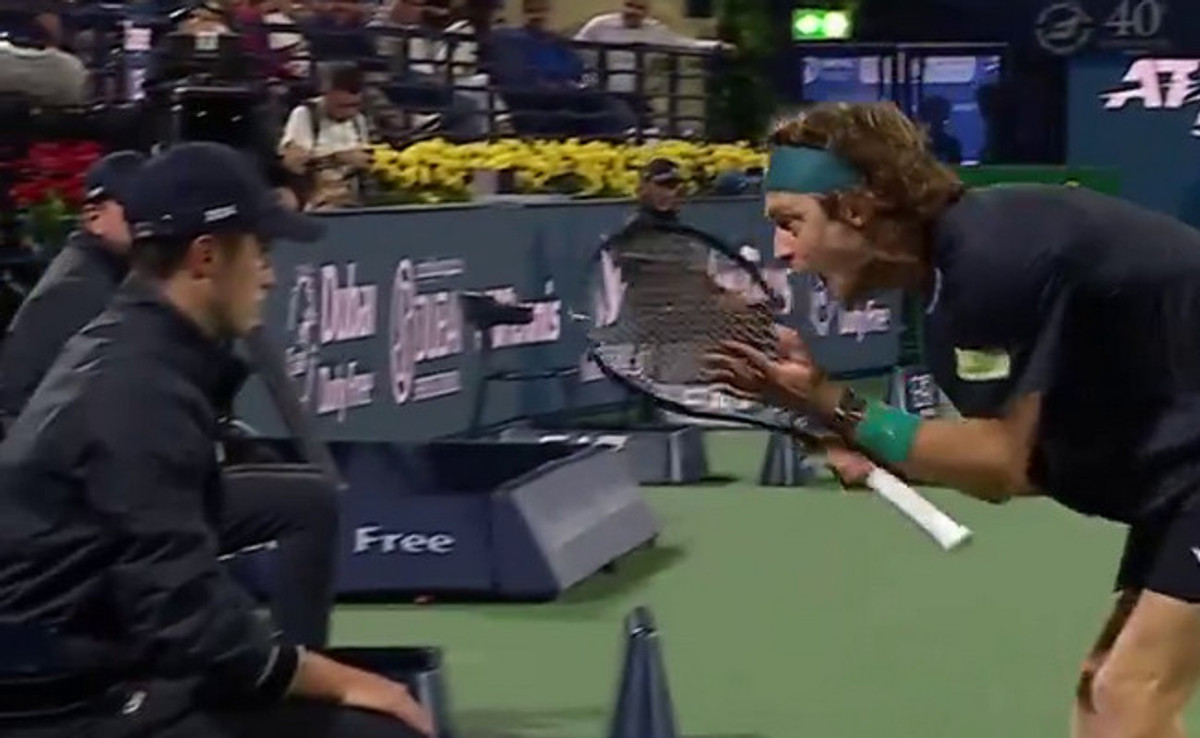 Андрєй Рубльов кричить на лінійного