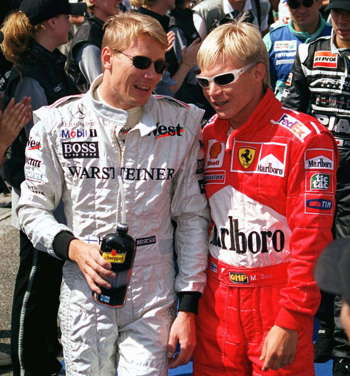 Міка Гаккінен і Міка Сало в 1999 році