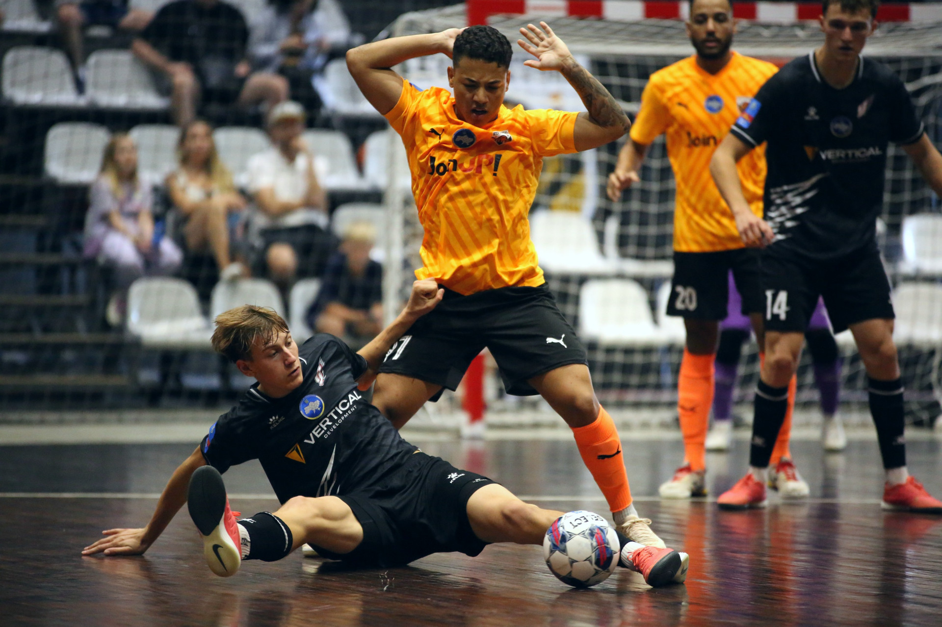 Kyiv Futsal – Ураган