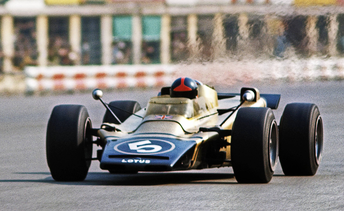 Эмерсон Фиттипальди на болиде Лотус 56 с газотурбинным двигателем в Монце