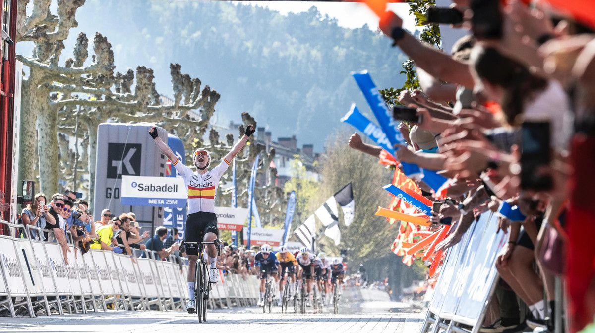 Алекс Аранбуру