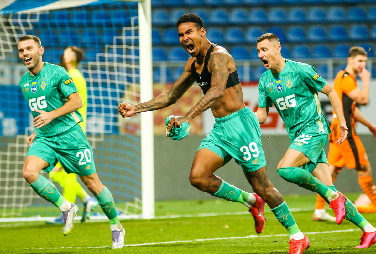 Динамо в 1/8 фіналу вибило з Кубку України Шахтар