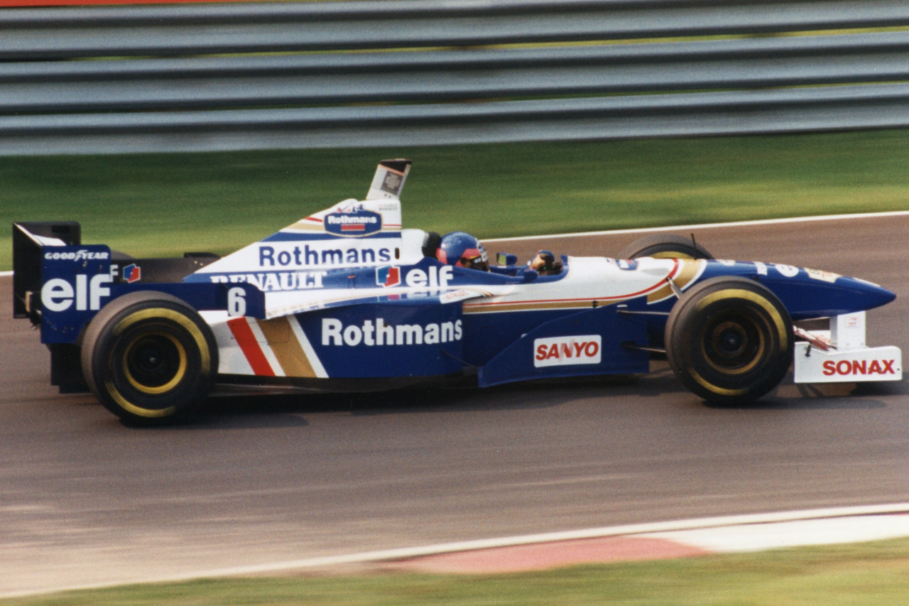 Жак Вільнев пілотує Williams FW19