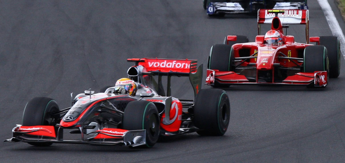 Льюїс Гамільтон і Кімі Райкконен на Гран-прі Угорщини 2009