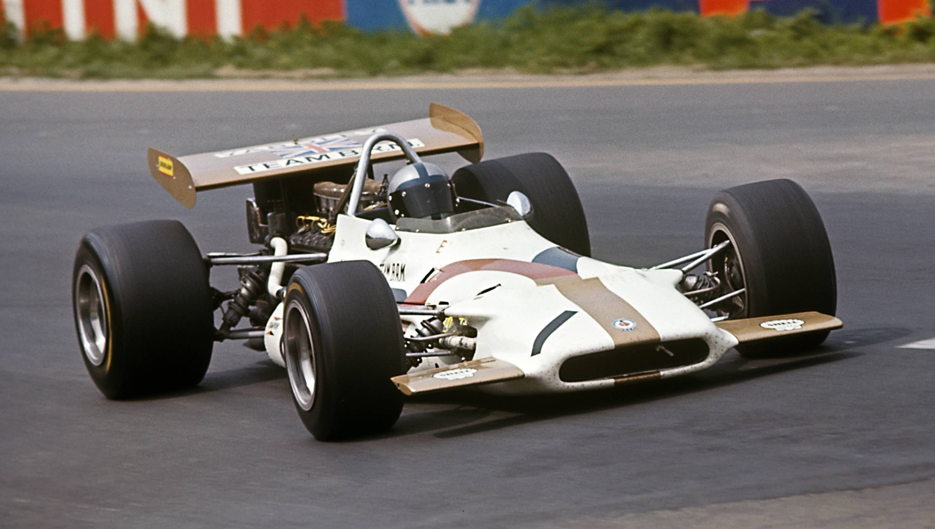 Педро Родригес мчится к победе на Гран-при Бельгии 1970