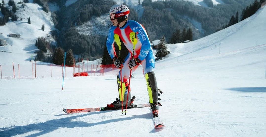 Стивен Амьез