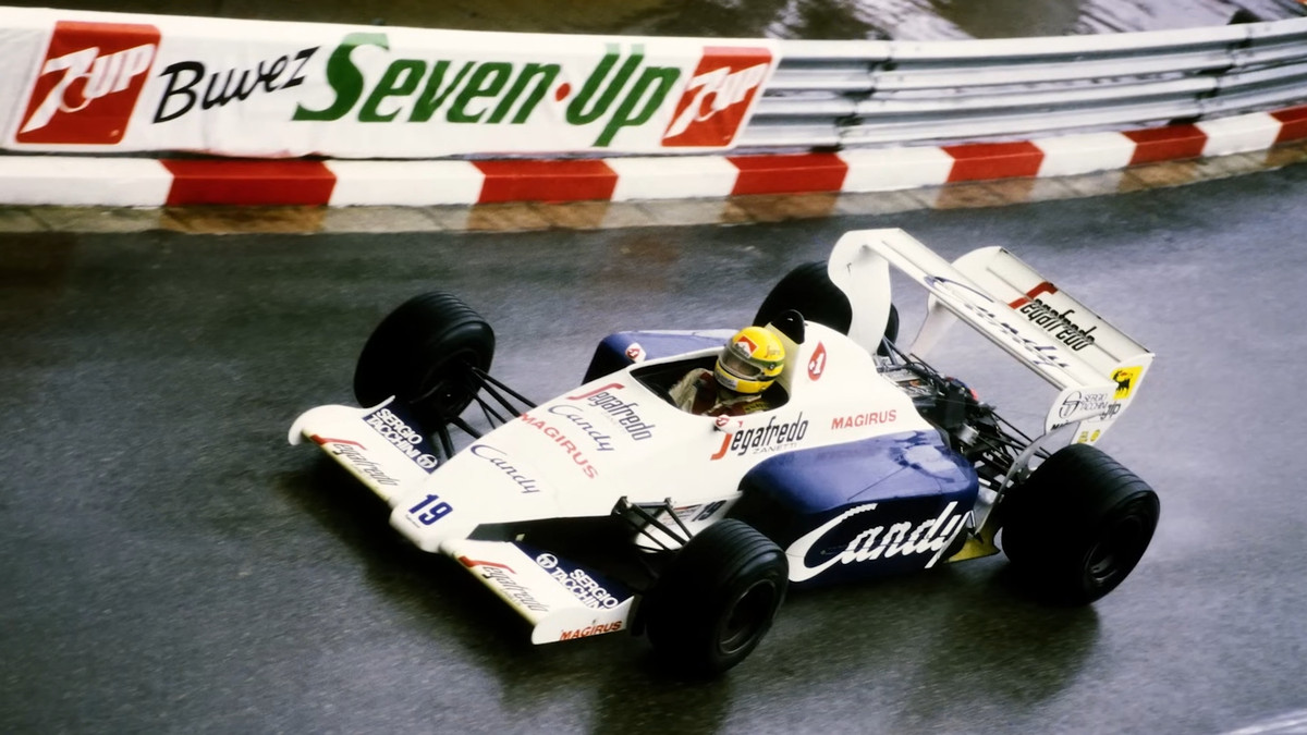 Айртон Сенна за кермом Тоулмена