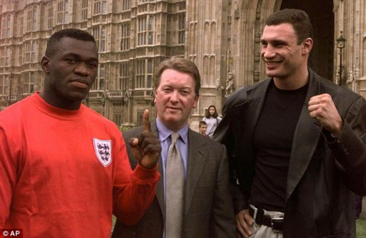 Зліва – направо: Гербі Гайд, Френк Воррен, Віталій Кличко