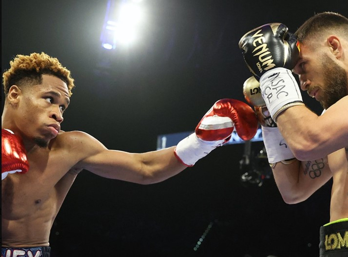 Девін Хейні та Василь Ломаченко