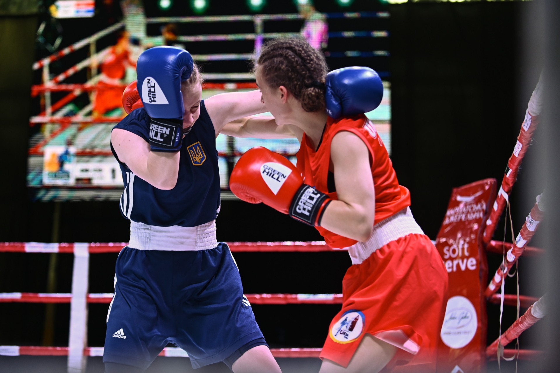 Поєдинок жінок на чемпіонаті України