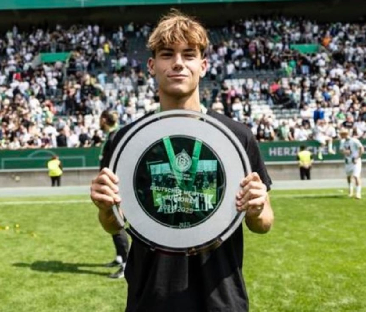 Антон Мартинюк