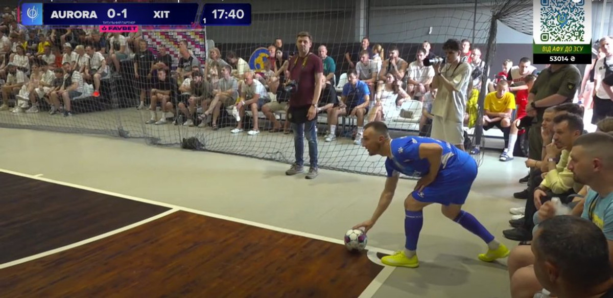 М'яч не розміщений у межах кутової площі, що суперечить правилам.