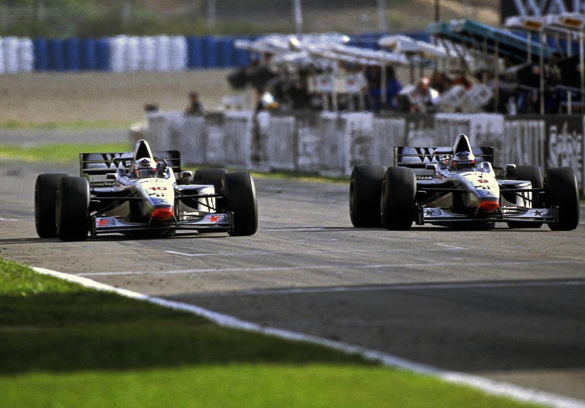 Девід Култхард і Міка Хаккінен на Гран-прі Європи 1997 року