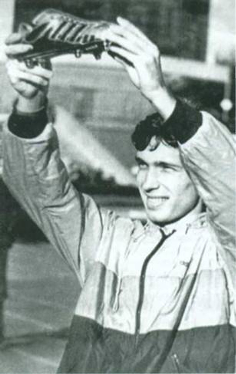 Олег Протасов, тоді гравець Дніпра, виборов Срібний бутс у 1985 році