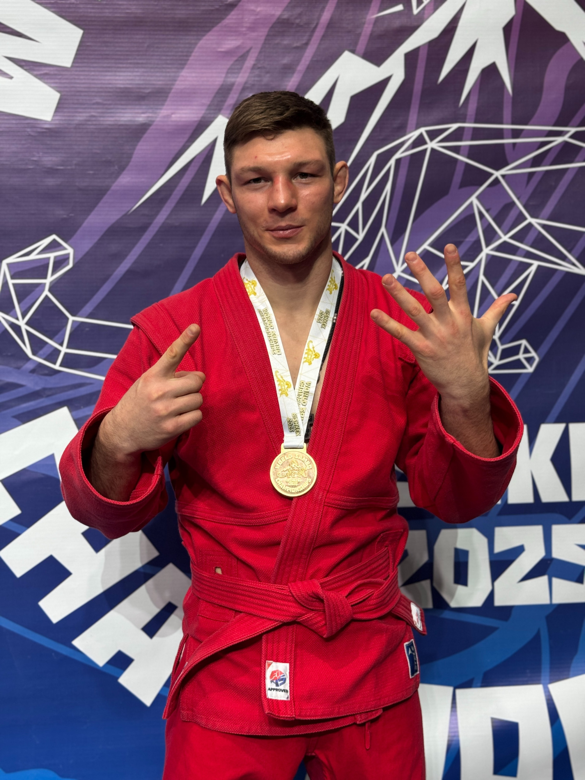 Владислав Руднєв ушосте став чемпіоном світу