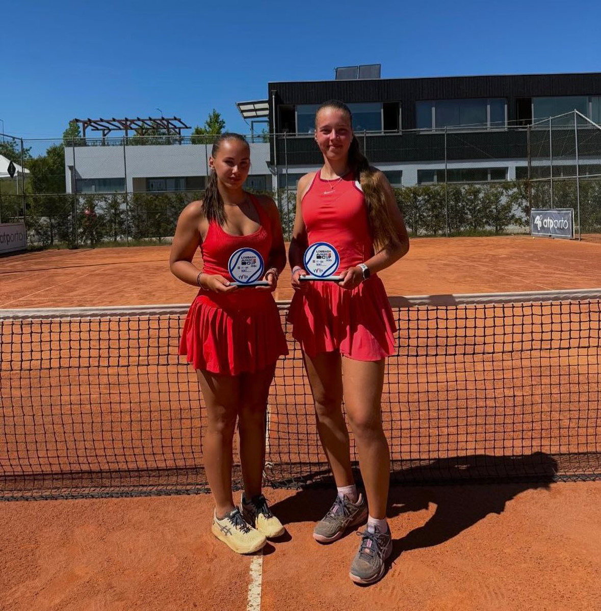 Анастасія Сорська (справа) і Катерина Чуєшова