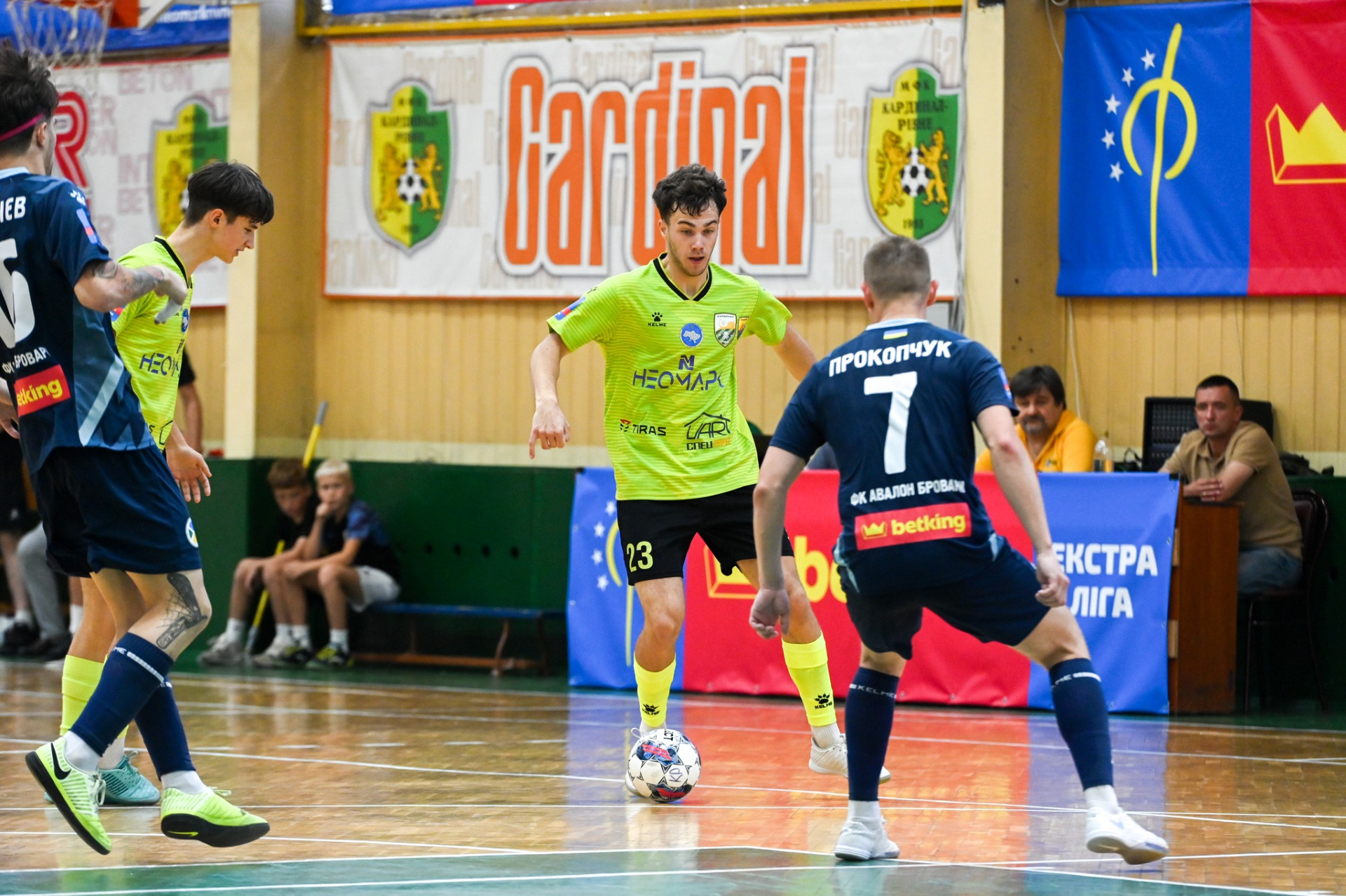 Кардинал-Авангард – Авалон