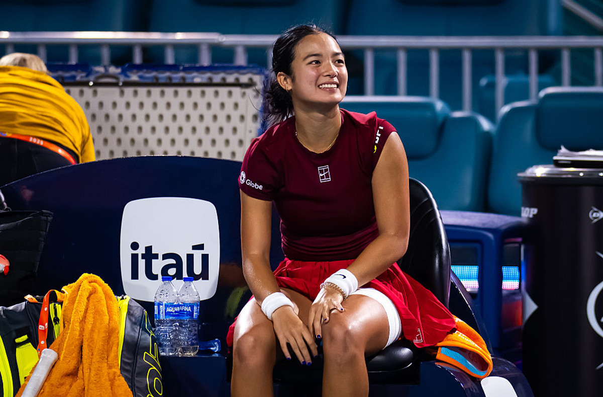 Александра Еала