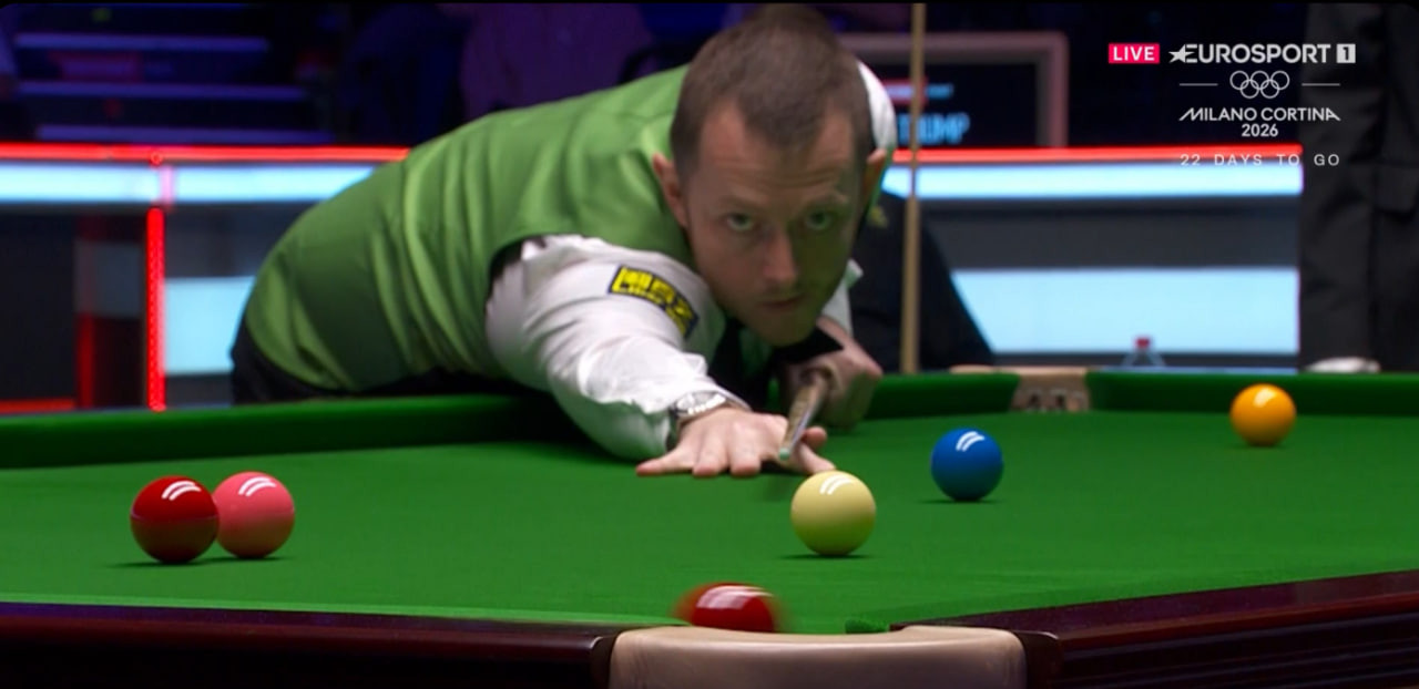 Красный не упал в лузу. Это был фрейм-бол.