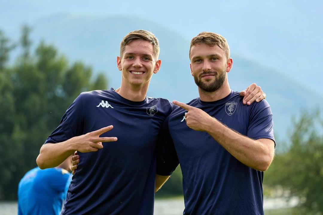 Богдан Попов та польський гравець Себастьян Валукевич