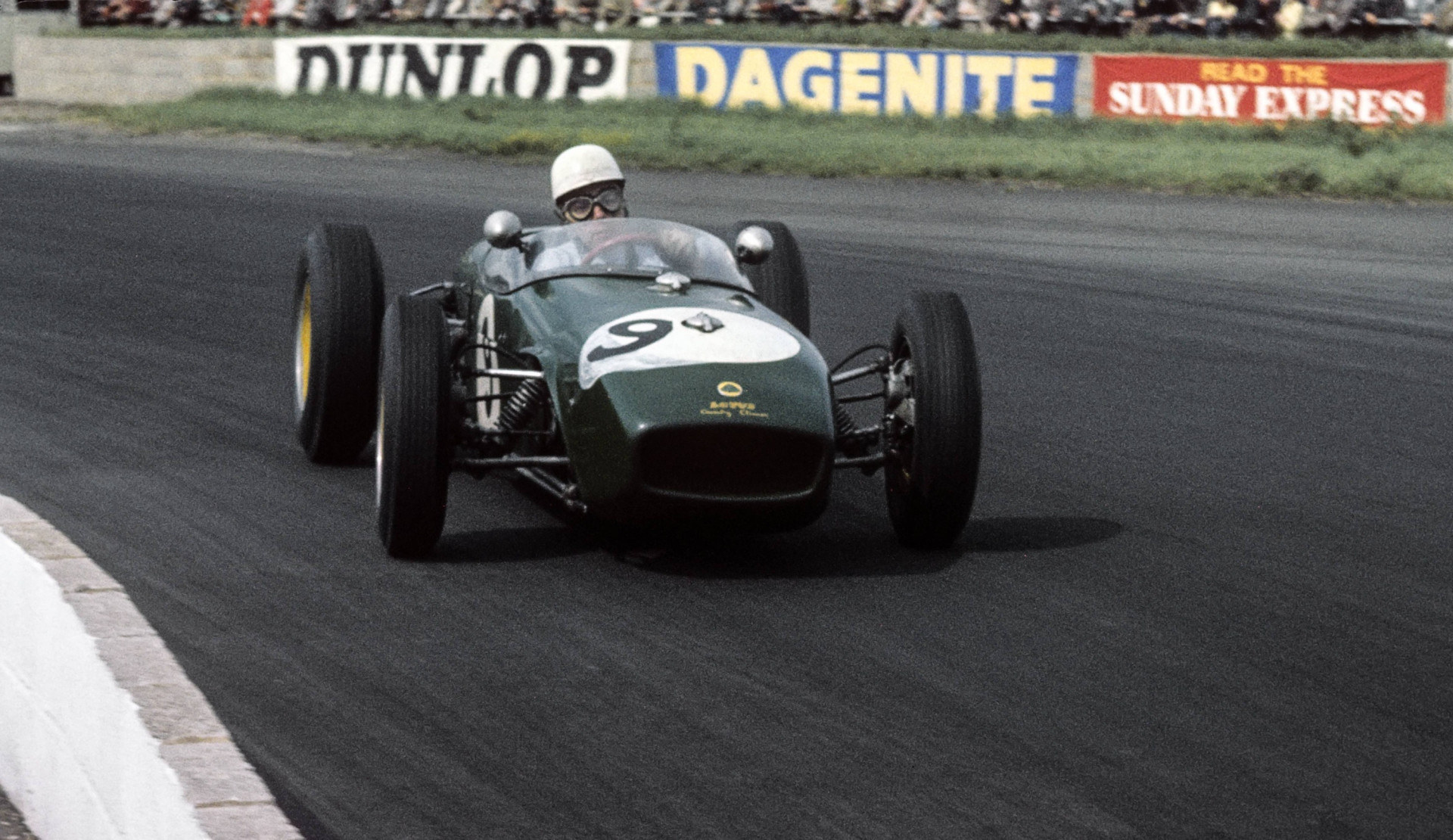 Джон Сёртиз на Гран-при Великобритании 1960