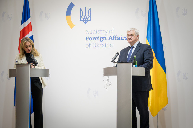 Торгердур Катрін Гуннарсдоттір та Андрій Сибіга