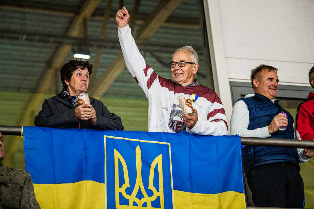 Вболівальники Київ Кепіталз на грі в Ризі