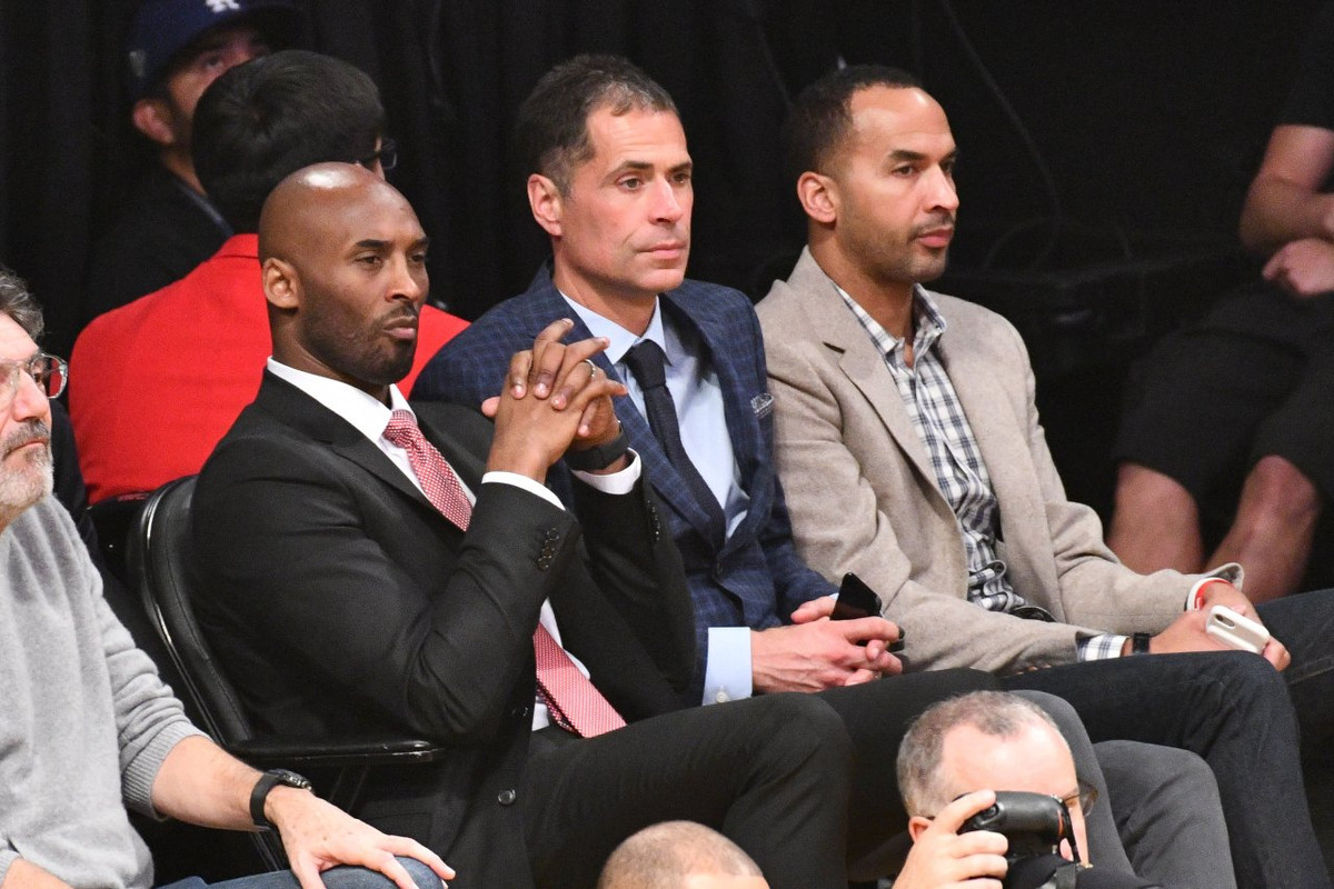 Кобі Браянт, Роб Пелінка та Ніко Гаррісон